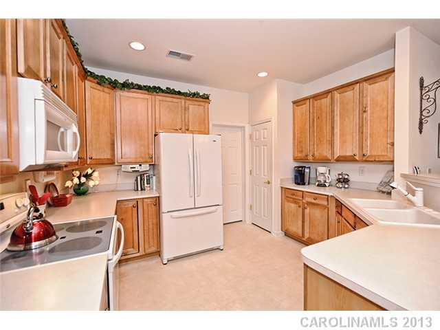 799 Platinum Drive Fort Mill, SC 29708 - Photo 5 of 16 Gallery Image 5