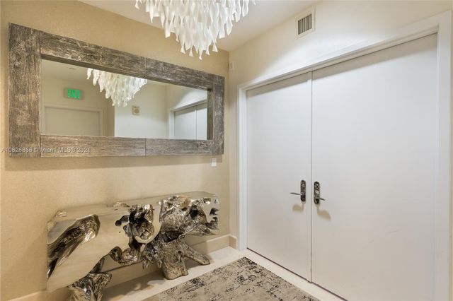 $3,695,000 | 17121 Collins Avenue, Unit 3905/3904, Sunny Isles Beach, FL 33160