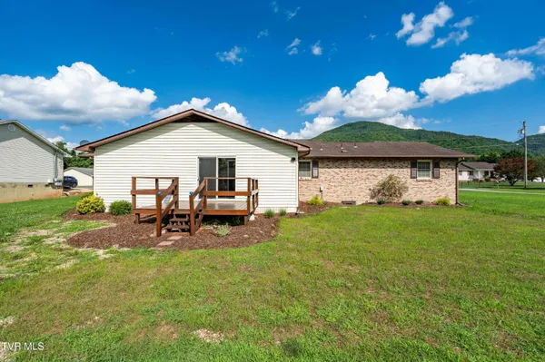 $275,000 | 157 Spring Street, Hampton, TN 37658