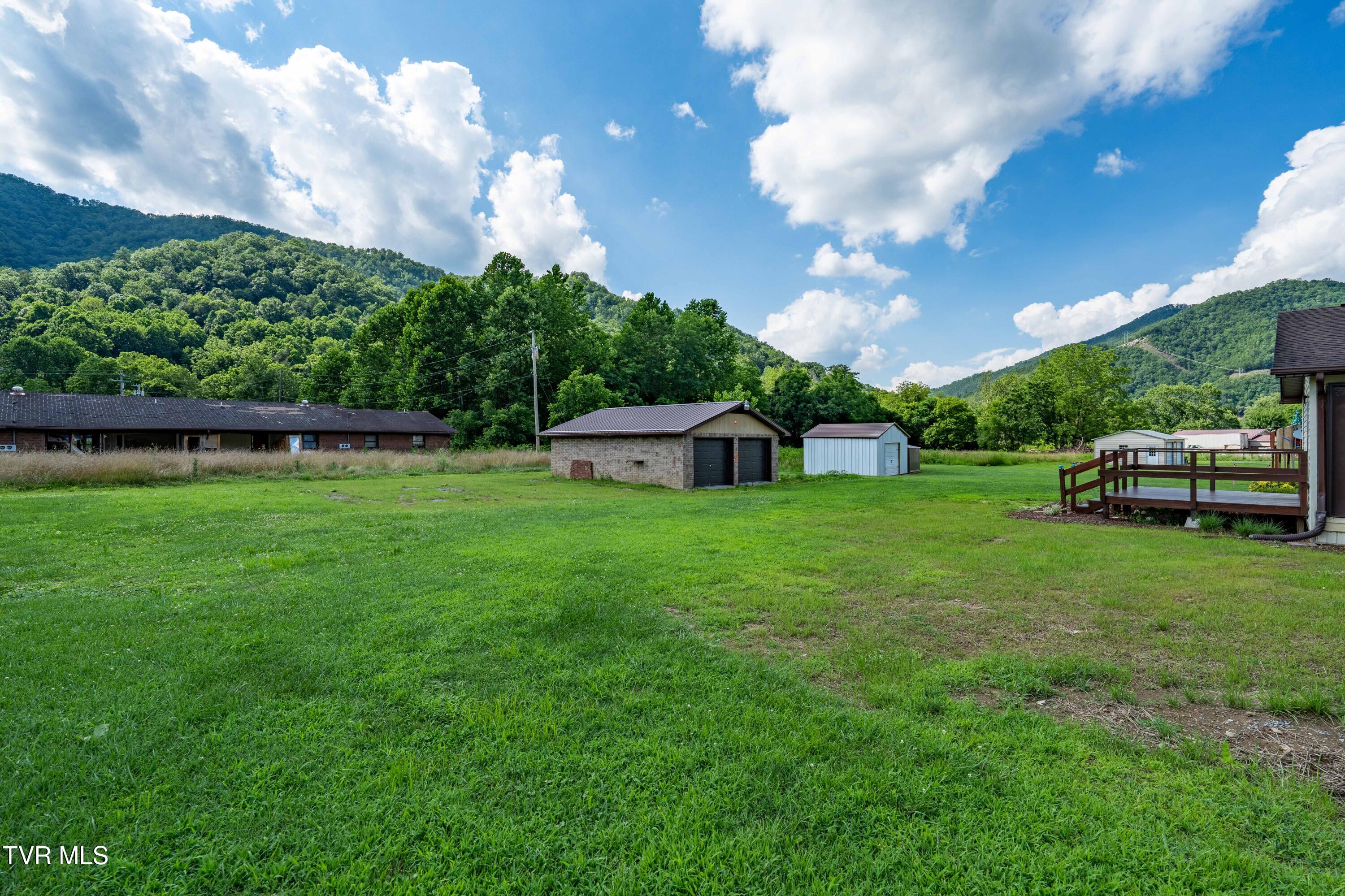 157 Spring Street Hampton, TN 37658 - Photo 13 of 44 157 Spring Street (13 of 43)