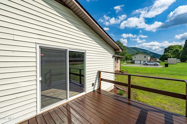 $275,000 | 157 Spring Street, Hampton, TN 37658