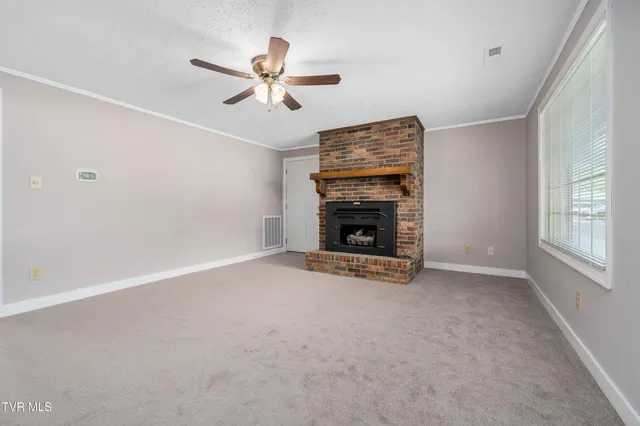 $275,000 | 157 Spring Street, Hampton, TN 37658