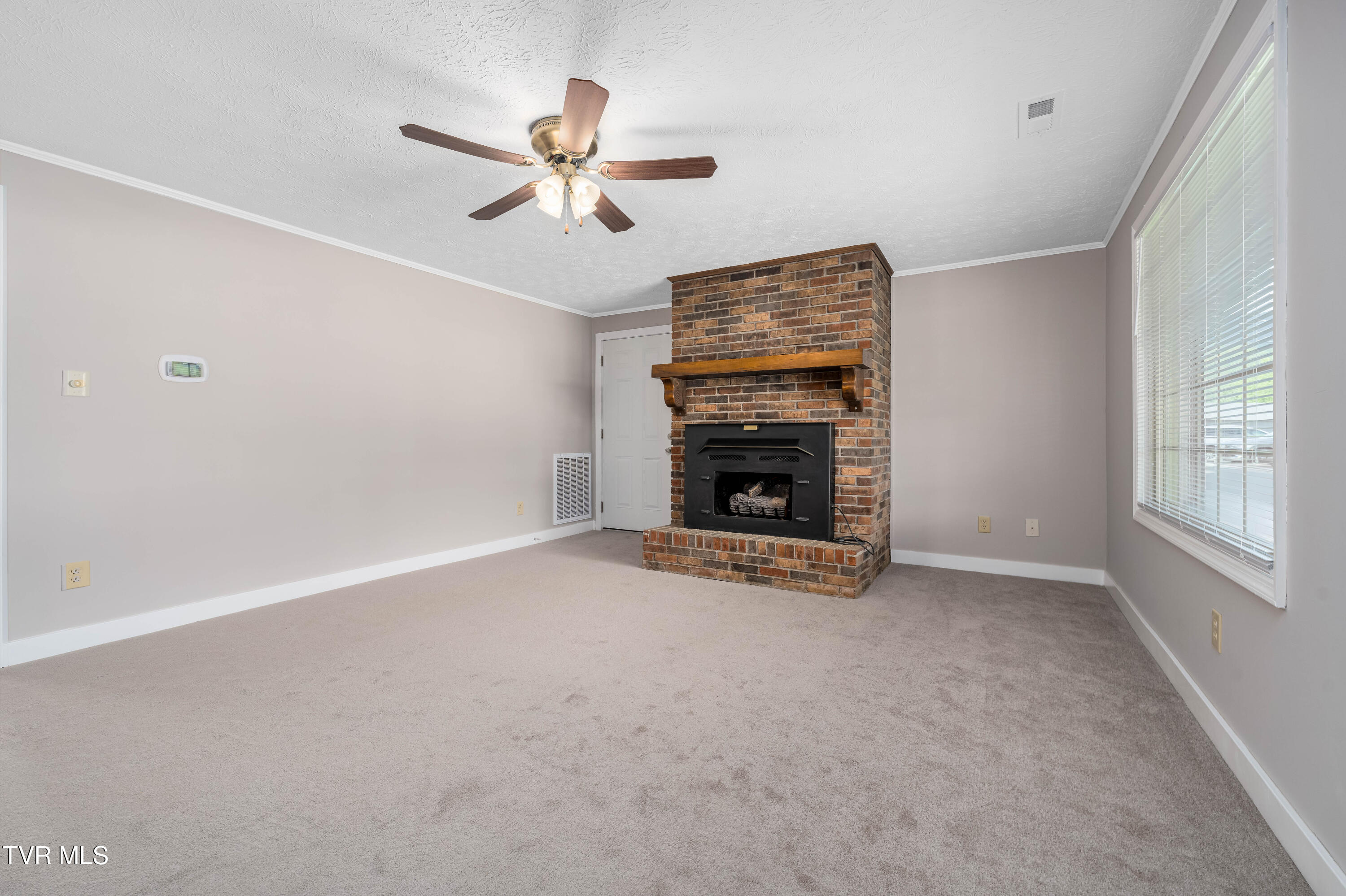 157 Spring Street Hampton, TN 37658 - Photo 21 of 44 157 Spring Street (21 of 43)