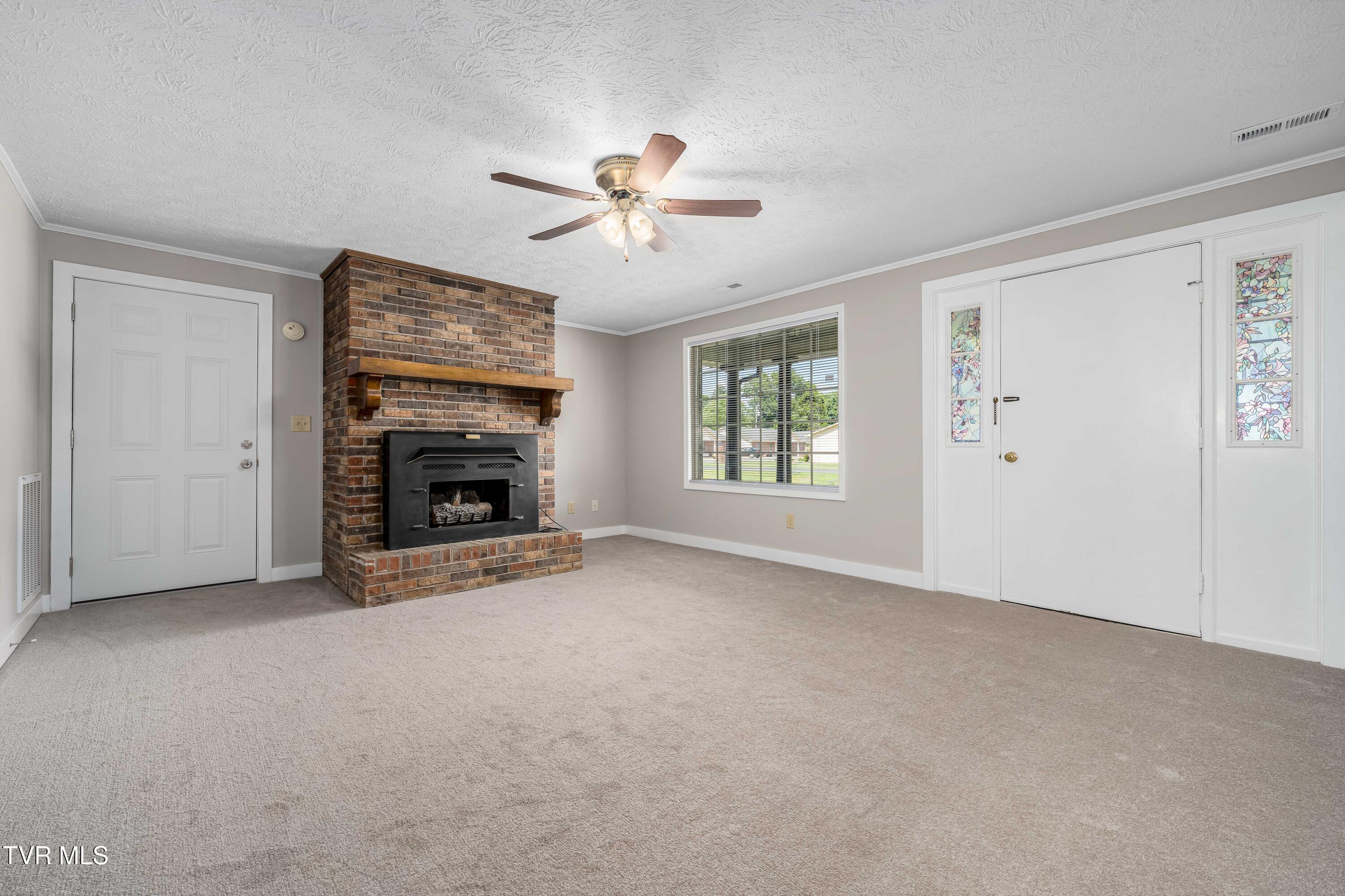 157 Spring Street Hampton, TN 37658 - Photo 22 of 44 157 Spring Street (22 of 43)