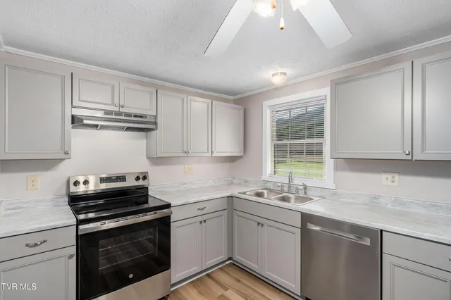 $275,000 | 157 Spring Street, Hampton, TN 37658