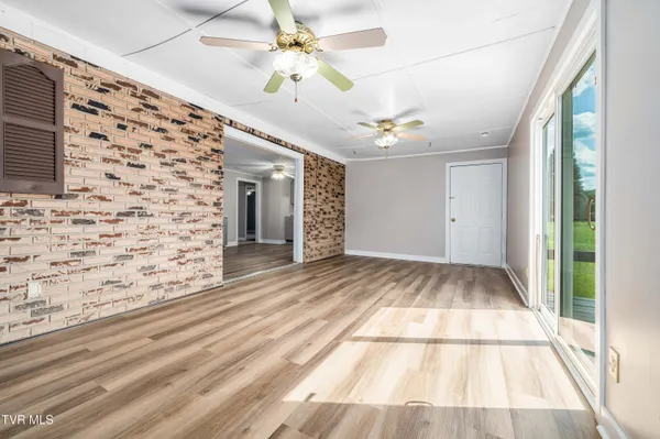 $275,000 | 157 Spring Street, Hampton, TN 37658