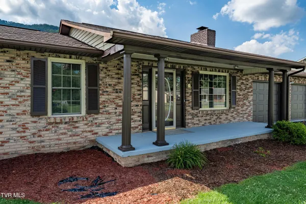 $275,000 | 157 Spring Street, Hampton, TN 37658
