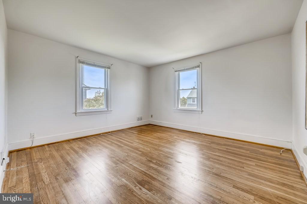 1217 Ten Oaks Road Baltimore, MD 21227 - Photo 13 of 33 Bedroom 3 (2nd floor)