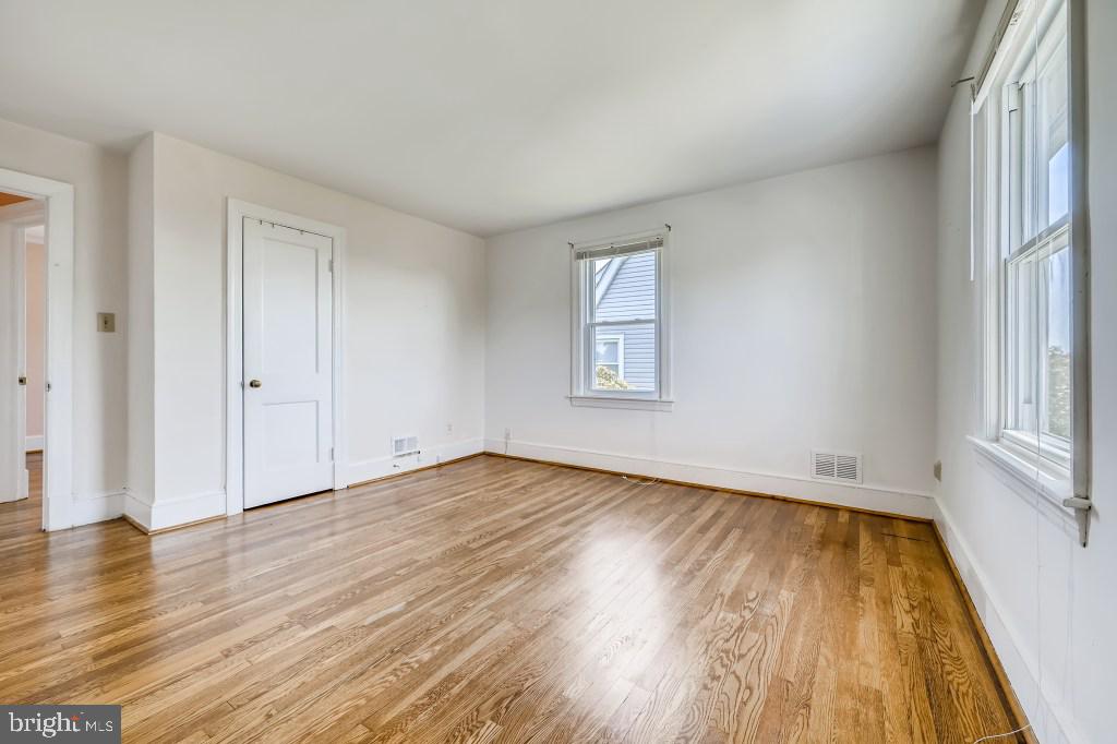 1217 Ten Oaks Road Baltimore, MD 21227 - Photo 14 of 33 Bedroom 3 (2nd floor) - different angle
