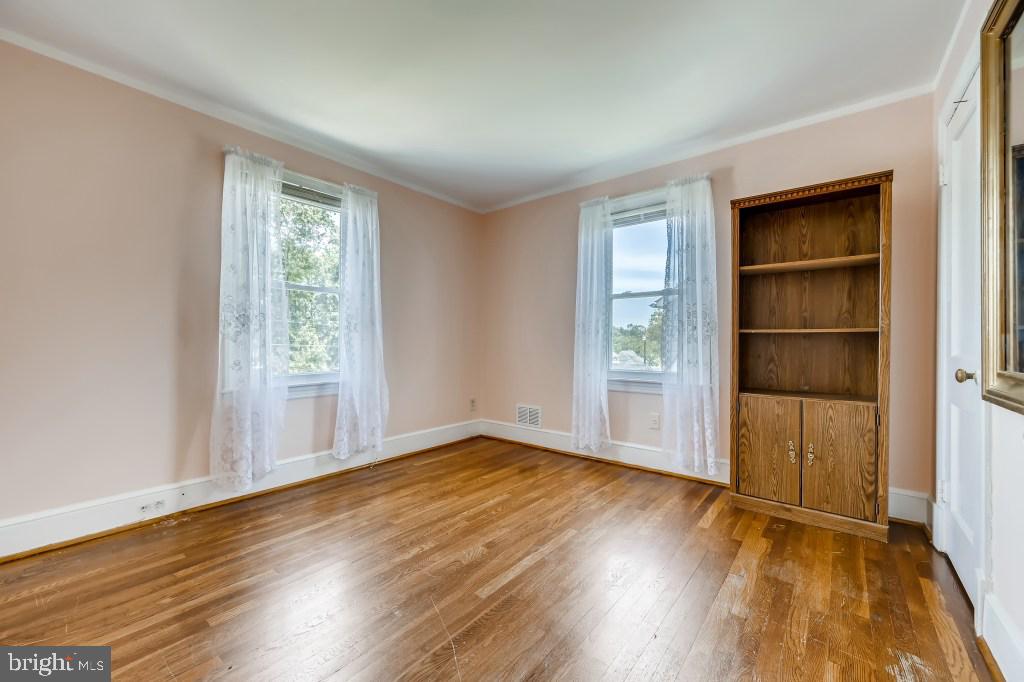 1217 Ten Oaks Road Baltimore, MD 21227 - Photo 15 of 33 Bedroom 4 (2nd fl)