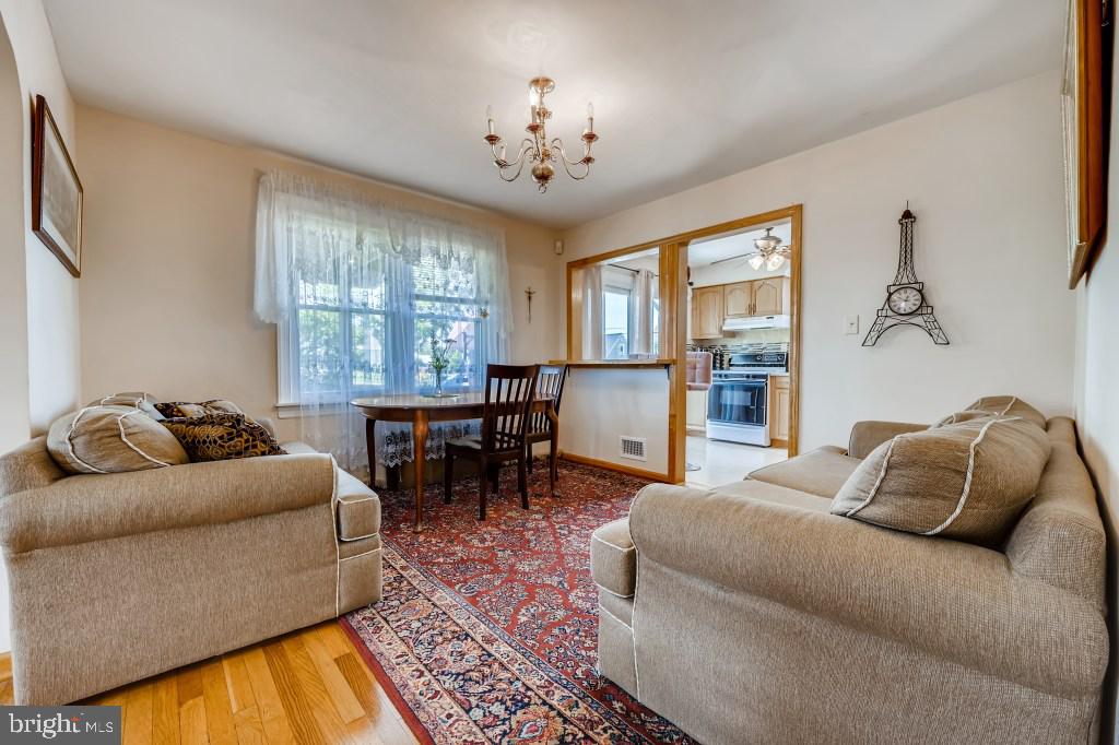 1217 Ten Oaks Road Baltimore, MD 21227 - Photo 7 of 33 Dining Room