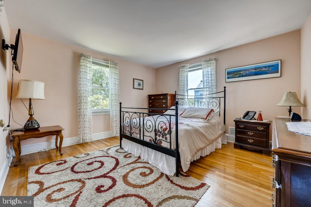 1217 Ten Oaks Road Baltimore, MD 21227 - Photo 10 of 33 Bedroom 1 (1st floor)