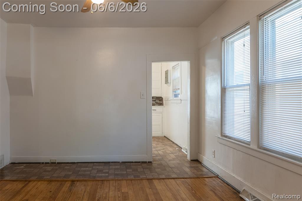207 Richter Street River Rouge, MI 48218 - Photo 13 of 36