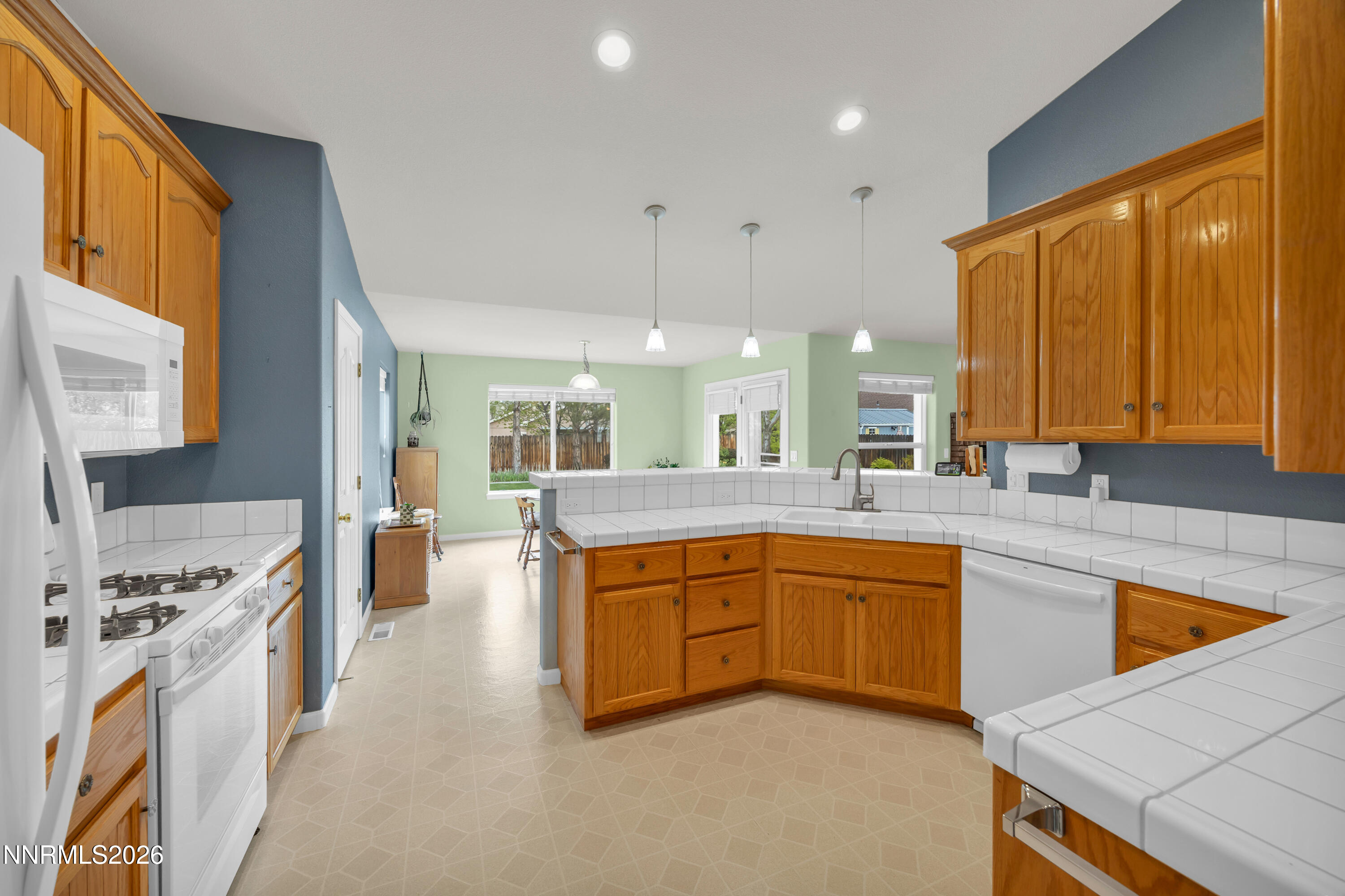 2057 Divot Road Carson City, NV 89701 - Photo 12 of 28 25_img_3553