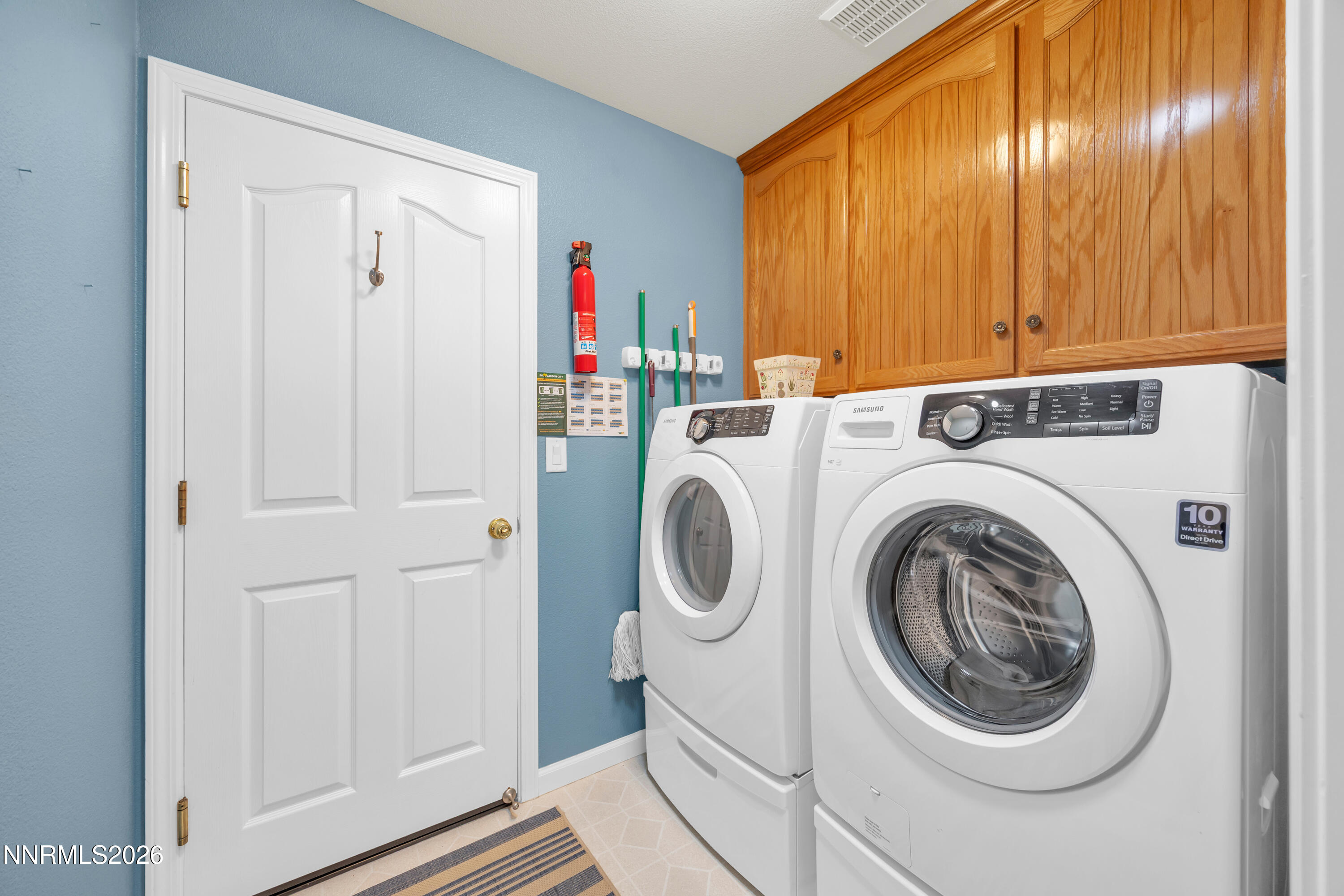 2057 Divot Road Carson City, NV 89701 - Photo 13 of 28 38_img_3378