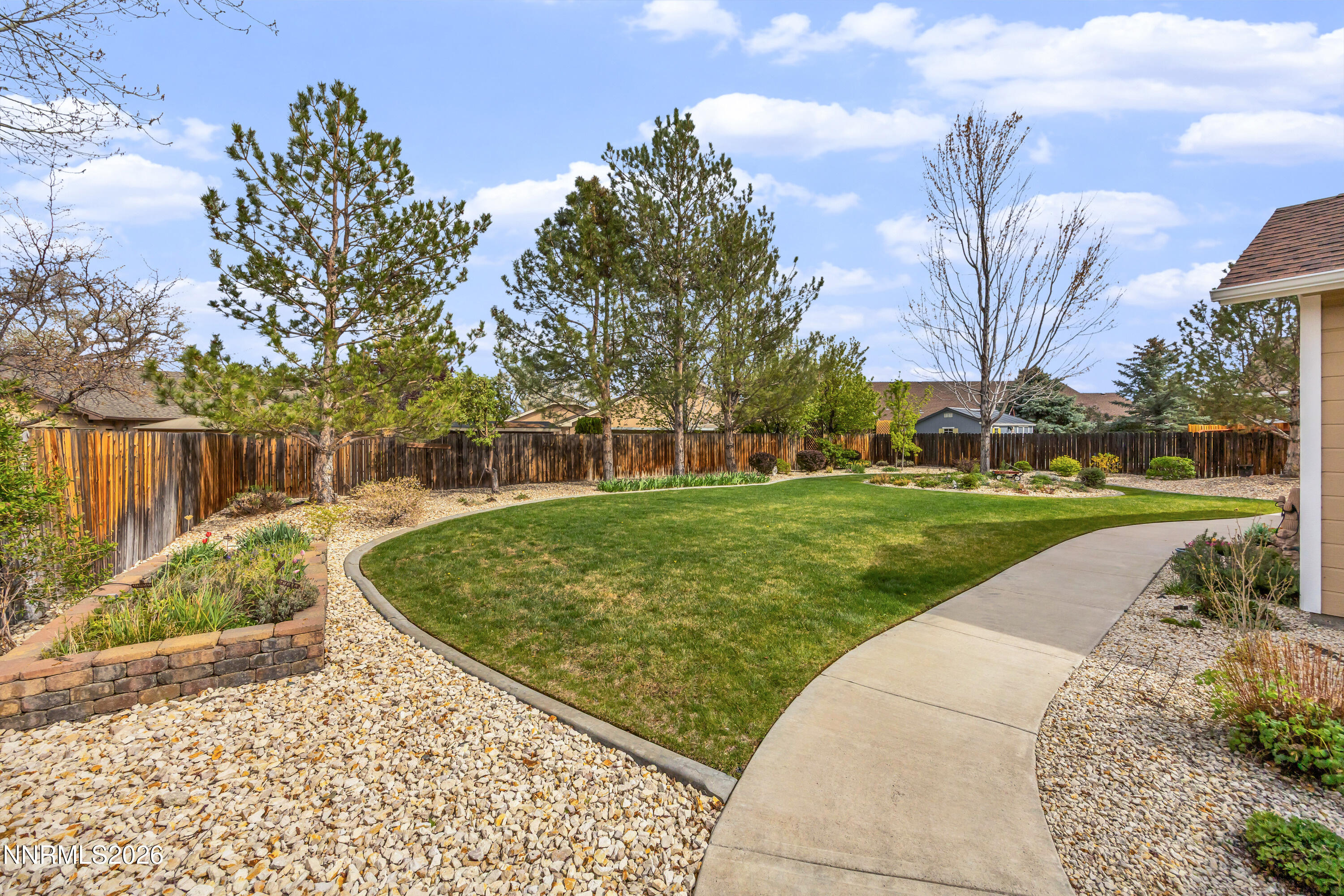 2057 Divot Road Carson City, NV 89701 - Photo 27 of 28 43_img_3609