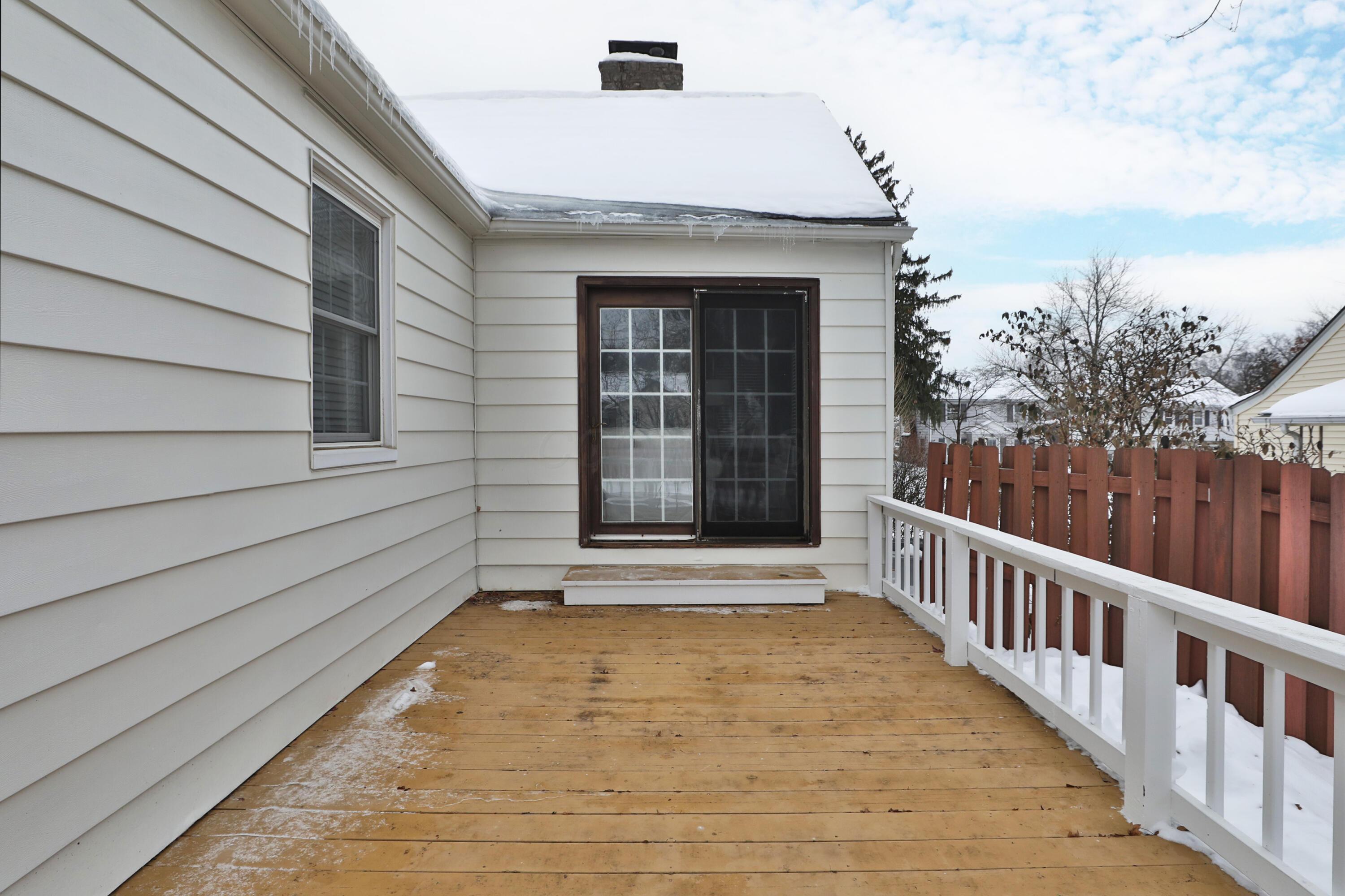 398 Fallis Road Columbus, OH 43214 - Photo 43 of 59 Deck