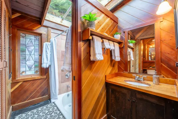 $3,975,000 | 26181 Valley View Avenue, Carmel, CA 93923