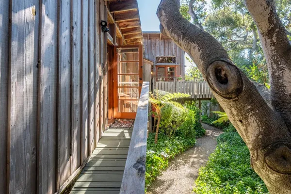 $3,975,000 | 26181 Valley View Avenue, Carmel, CA 93923