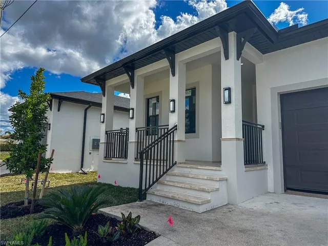 $1,195,000 | 2464 Florida Avenue, Naples, FL 34112