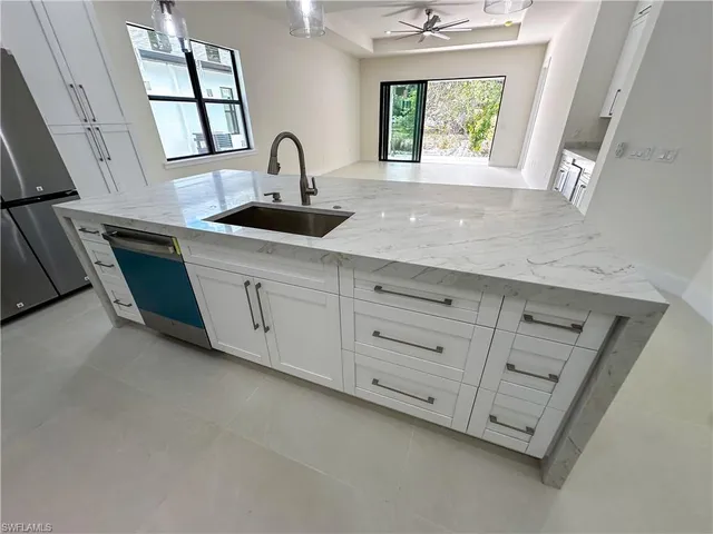 $1,195,000 | 2464 Florida Avenue, Naples, FL 34112