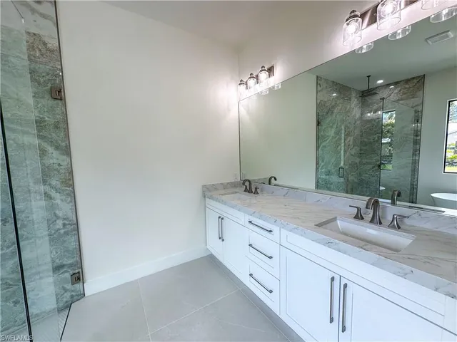 $1,195,000 | 2464 Florida Avenue, Naples, FL 34112