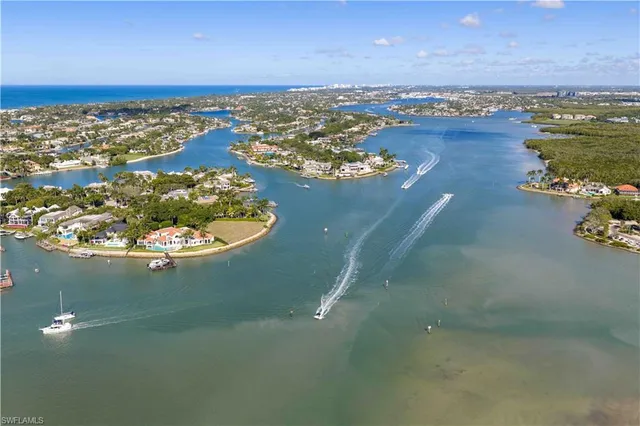 $1,195,000 | 2464 Florida Avenue, Naples, FL 34112