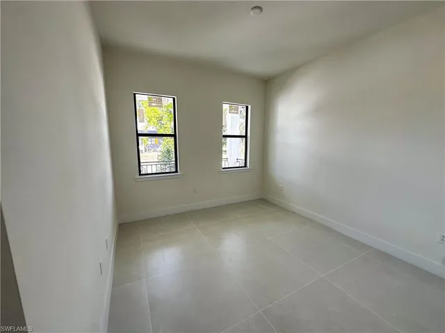 $1,195,000 | 2464 Florida Avenue, Naples, FL 34112