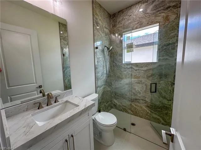 $1,195,000 | 2464 Florida Avenue, Naples, FL 34112