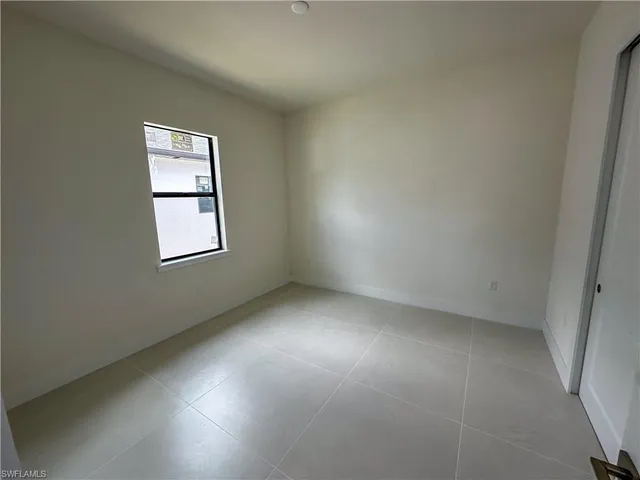 $1,195,000 | 2464 Florida Avenue, Naples, FL 34112