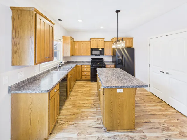 $369,900 | 3317 Old Stone Way Northeast, Sauk Rapids, MN 56379