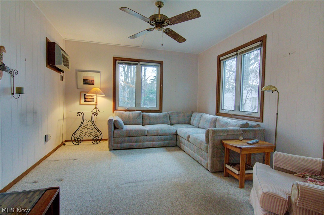 998 Renfield Road Cleveland Heights, OH 44121 - Photo 7 of 22