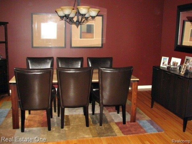 7 Dining Room
