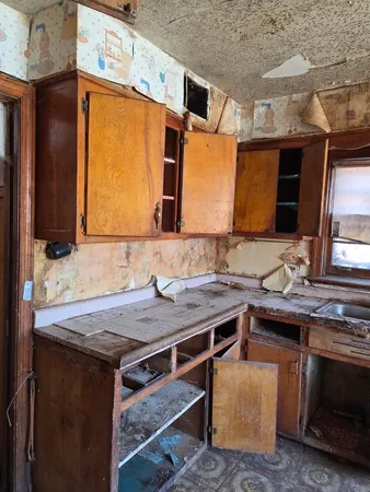$54,900 | 10511 South Yates Avenue, Chicago, IL 60617