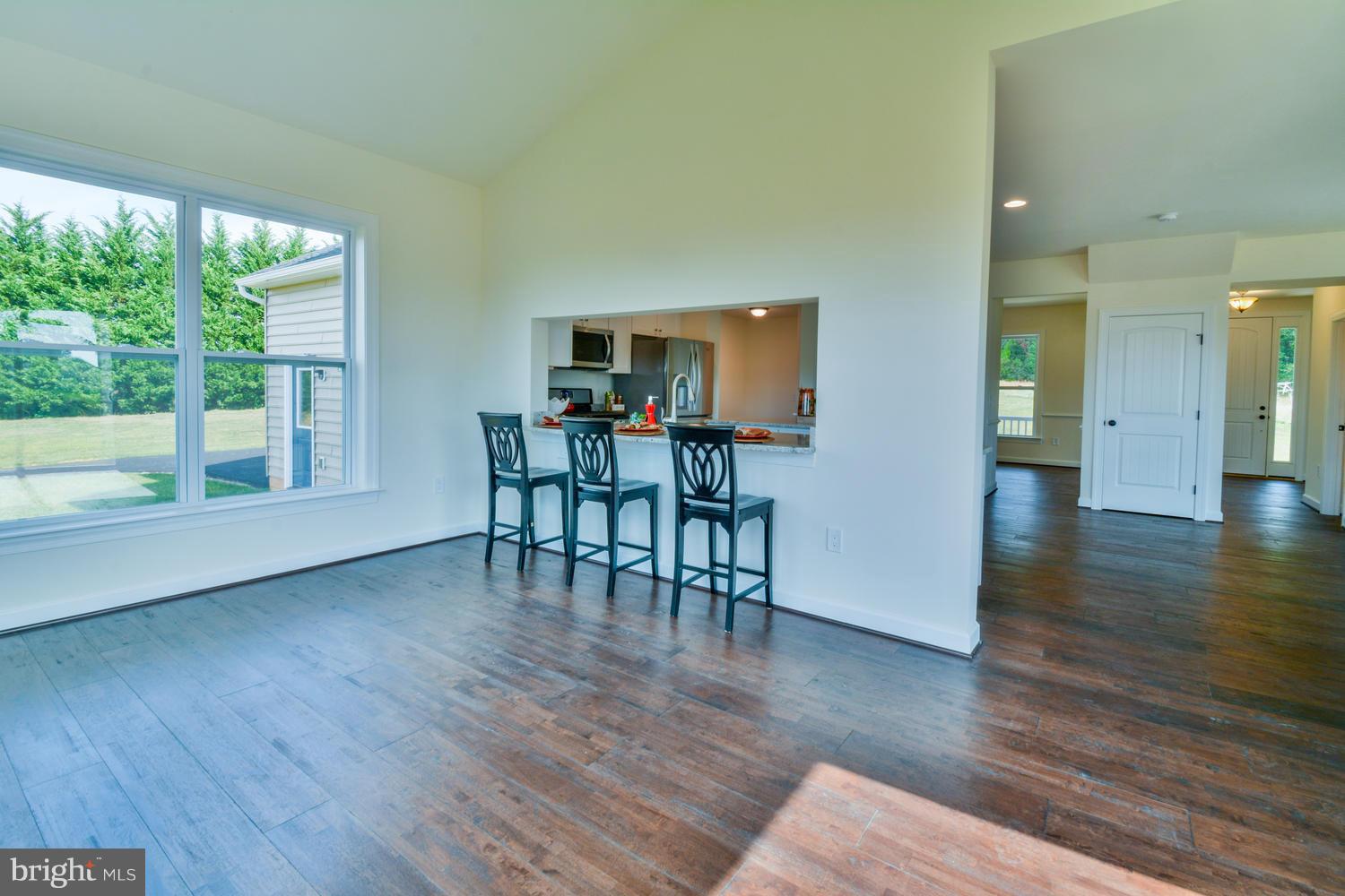 25 Holy Cross Road Street, MD 21154 - Photo 10 of 30 Breakfast Room With Serving Bar