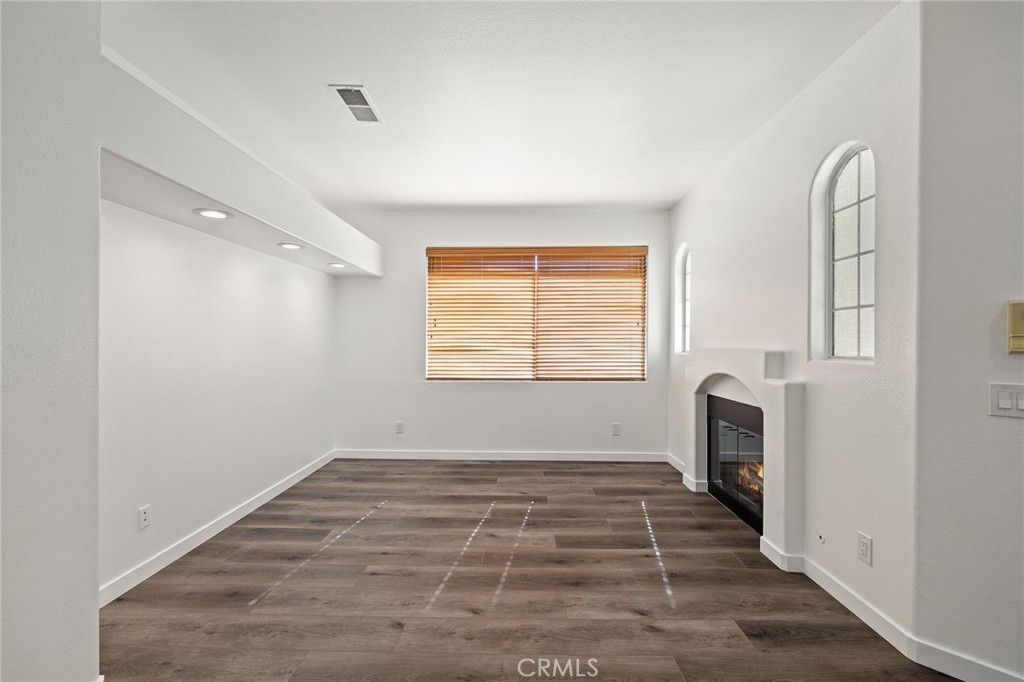 25947 Stafford Canyon Road, Unit G Stevenson Ranch, CA 91381 - Photo 14 of 60