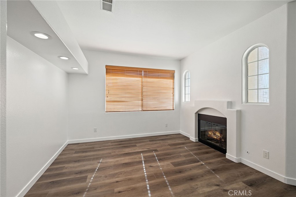 25947 Stafford Canyon Road, Unit G Stevenson Ranch, CA 91381 - Photo 16 of 60