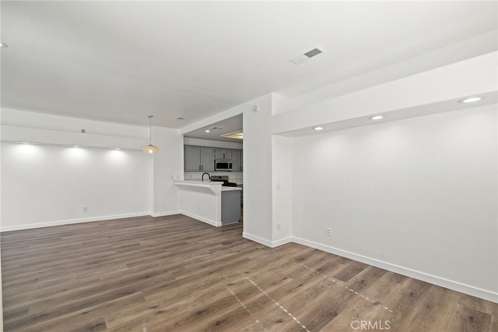 25947 Stafford Canyon Road, Unit G Stevenson Ranch, CA 91381 - Photo 18 of 60