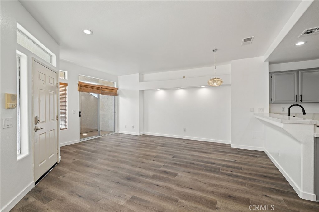 25947 Stafford Canyon Road, Unit G Stevenson Ranch, CA 91381 - Photo 19 of 60