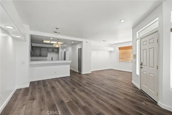 $540,000 | 25947 Stafford Canyon Road, Unit G, Stevenson Ranch, CA 91381