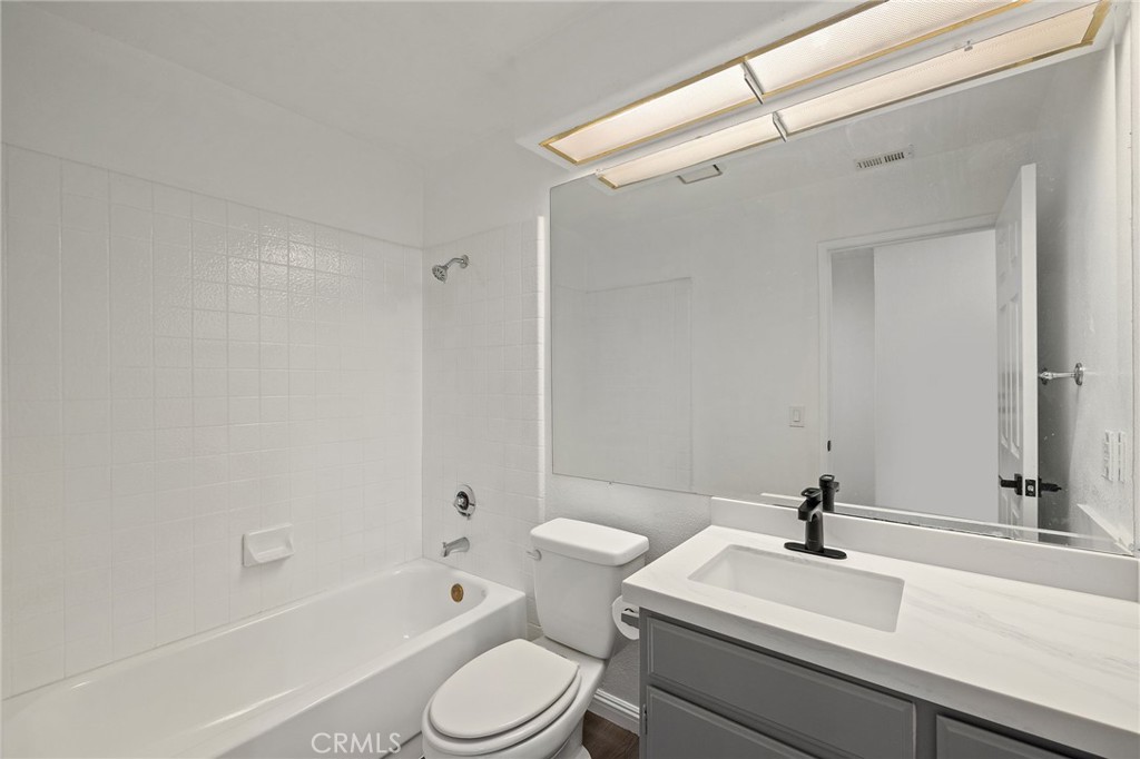 25947 Stafford Canyon Road, Unit G Stevenson Ranch, CA 91381 - Photo 32 of 60