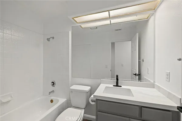 $540,000 | 25947 Stafford Canyon Road, Unit G, Stevenson Ranch, CA 91381