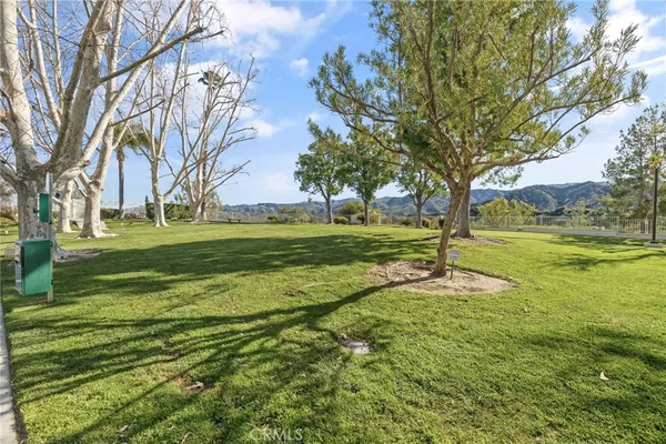 $540,000 | 25947 Stafford Canyon Road, Unit G, Stevenson Ranch, CA 91381