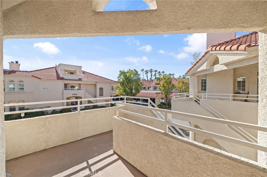 25947 Stafford Canyon Road, Unit G Stevenson Ranch, CA 91381 - Photo 8 of 60