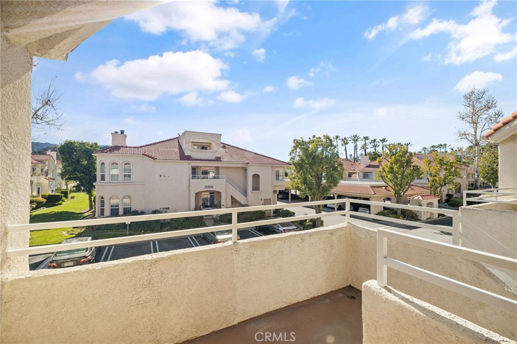 25947 Stafford Canyon Road, Unit G Stevenson Ranch, CA 91381 - Photo 9 of 60