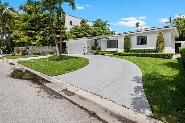 $15,900 | 3551 East Glencoe Street, Miami, FL 33133