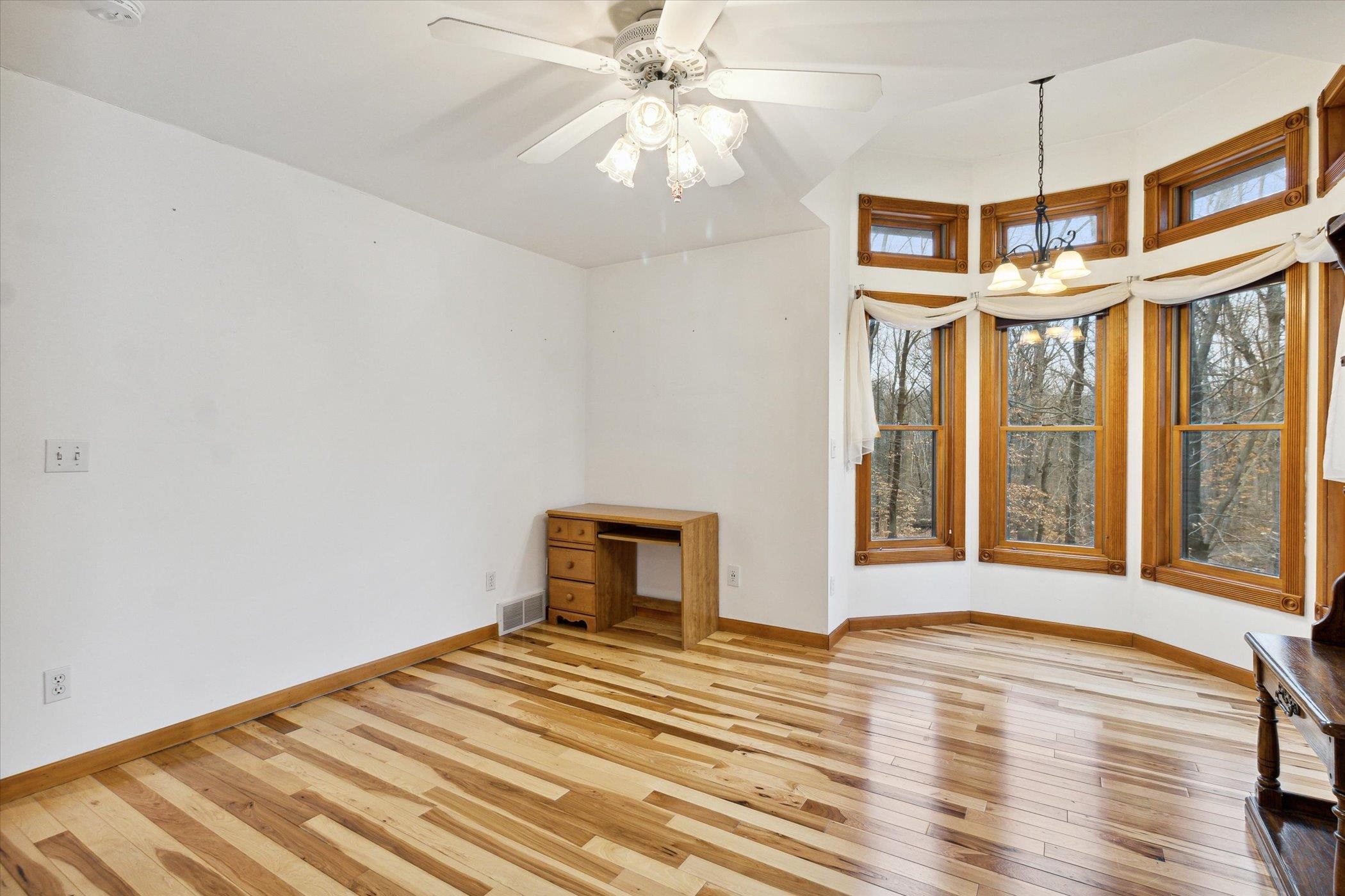 5379 West Vienna Road Clio, MI 48420 - Photo 26 of 70 50099442-25.JPG