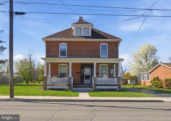 $199,900 | 251 East Grant Street, Greencastle, PA 17225