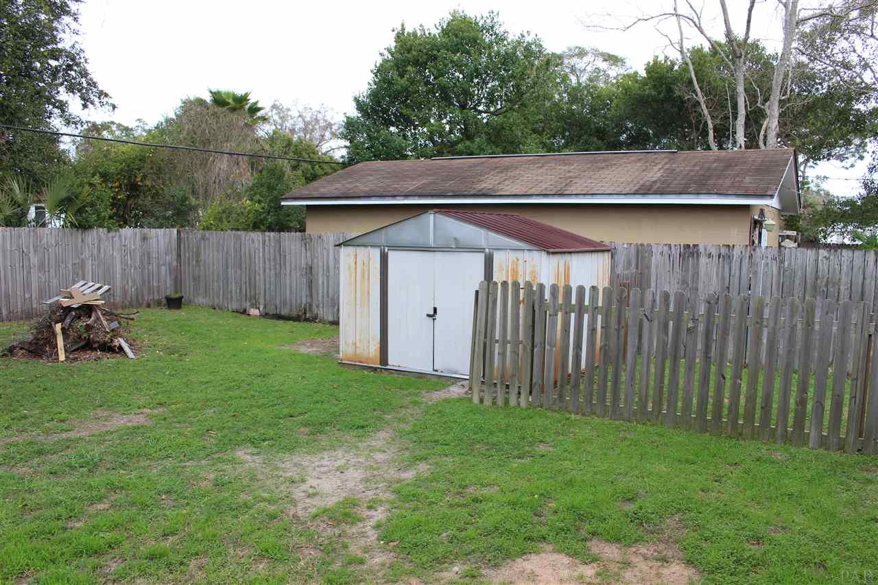 116 Southeast Kalash Road Pensacola, FL 32507 - Photo 29 of 33 Gallery Image 29