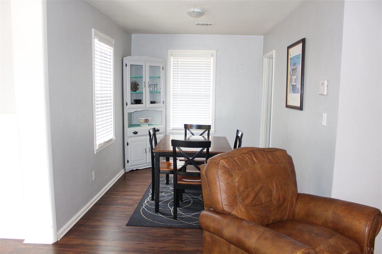 116 Southeast Kalash Road Pensacola, FL 32507 - Photo 7 of 33 Gallery Image 7